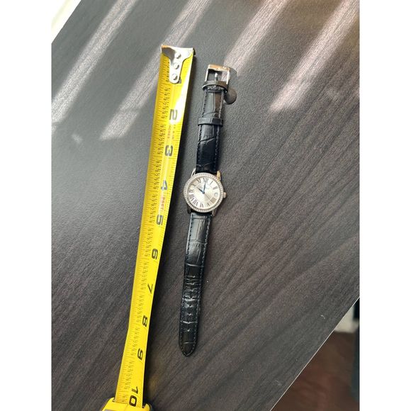 Lucien  Piccard watch, round dial face, black leather strap, calendar - Picture 6 of 7